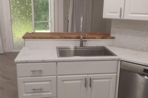 Condo in Orlando, Florida, 3 bedrooms  № 1776621 - photo 16