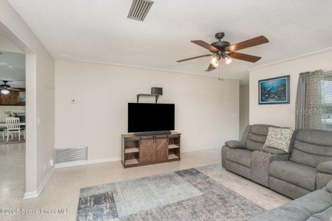 House in Merrit Island, Florida 3 bedrooms, 160.72 sq.m. № 1751535 - photo 6
