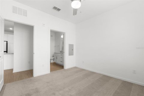 Apartamento en alquiler en Nokomis, Florida, 1 dormitorio, 67.35 m2 № 2196231 - foto 4