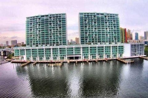 Condo à Sunny Isles Beach, Floride, 2 chambres  № 2007002
