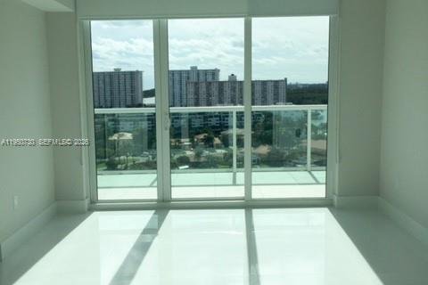 Copropriété à louer à Sunny Isles Beach, Floride: 2 chambres, 157.19 m2 № 2007002 - photo 10