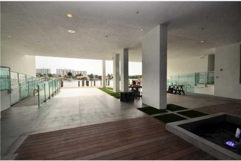 Copropriété à louer à Sunny Isles Beach, Floride: 2 chambres, 157.19 m2 № 2007002 - photo 4