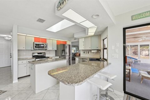 Casa en venta en Port Charlotte, Florida, 2 dormitorios, 140.84 m2 № 1617897 - foto 14