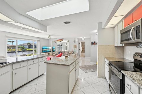 Casa en venta en Port Charlotte, Florida, 2 dormitorios, 140.84 m2 № 1617897 - foto 18