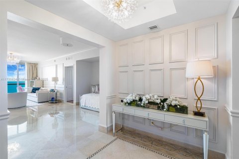 Condo in Sunny Isles Beach, Florida, 3 bedrooms  № 1471895 - photo 10
