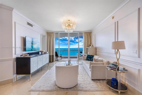 Condo in Sunny Isles Beach, Florida, 3 bedrooms  № 1471895 - photo 2