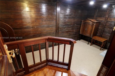 House in Miami Springs, Florida 3 bedrooms, 146.6 sq.m. № 2033282 - photo 11