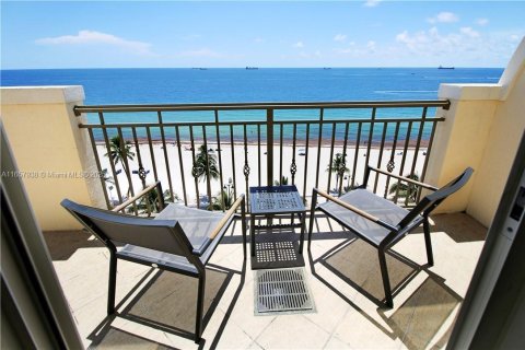 Condo in Fort Lauderdale, Florida, 1 bedroom  № 1871279 - photo 1