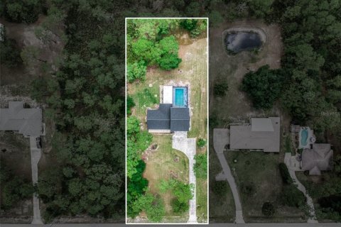 House in Sebring, Florida 5 bedrooms, 253.62 sq.m. № 2424358 - photo 2