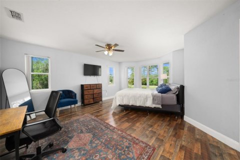 House in Sebring, Florida 5 bedrooms, 253.62 sq.m. № 2424358 - photo 30