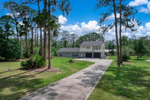 House in Sebring, Florida 5 bedrooms, 253.62 sq.m. № 2424358