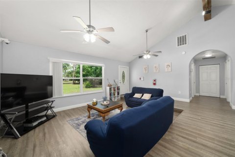 House in Sebring, Florida 5 bedrooms, 253.62 sq.m. № 2424358 - photo 6