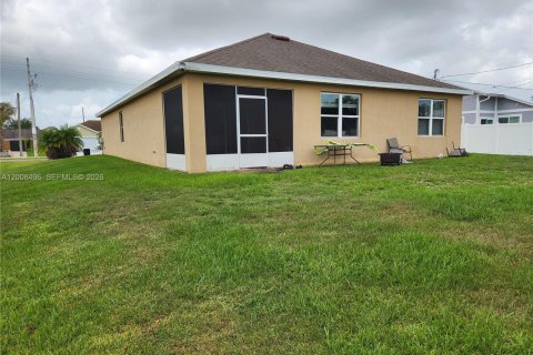 Villa ou maison à vendre à Port St. Lucie, Floride: 4 chambres, 169.73 m2 № 2075023 - photo 23