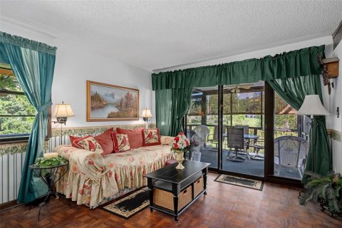 House in Brooksville, Florida 5 bedrooms, 261.61 sq.m. № 1894398 - photo 17