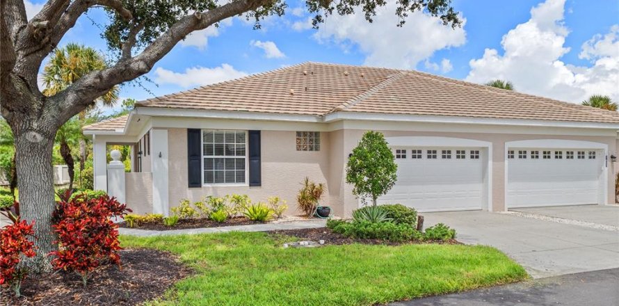 House in Venice, Florida 3 bedrooms, 143.26 sq.m. № 1886914