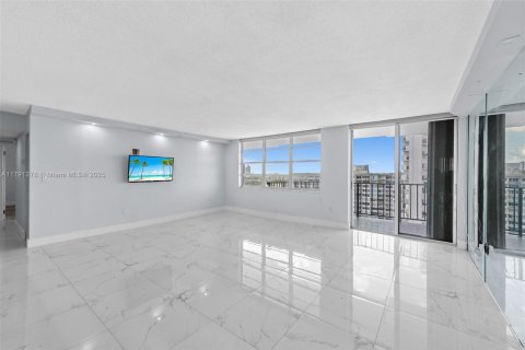 Купить кондоминиум в Авентура, Флорида 2 спальни, 106.19м2, № 1977796 - фото 5