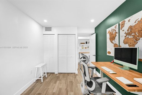 Купить кондоминиум в Пайнкрест, Флорида 2 спальни, 74.79м2, № 1991541 - фото 30