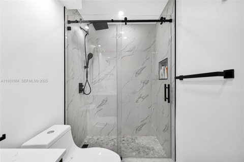 Купить кондоминиум в Пайнкрест, Флорида 2 спальни, 74.79м2, № 1991541 - фото 28