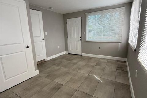 House in Orlando, Florida 3 bedrooms, 88.26 sq.m. № 2097167 - photo 8