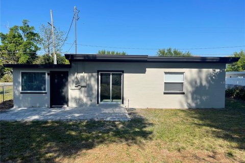 House in Orlando, Florida 3 bedrooms, 88.26 sq.m. № 2097167 - photo 16