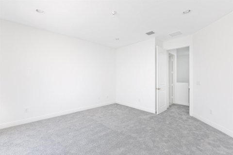 Townhouse in Coconut Creek, Florida 3 bedrooms, 161.09 sq.m. № 2261190 - photo 22