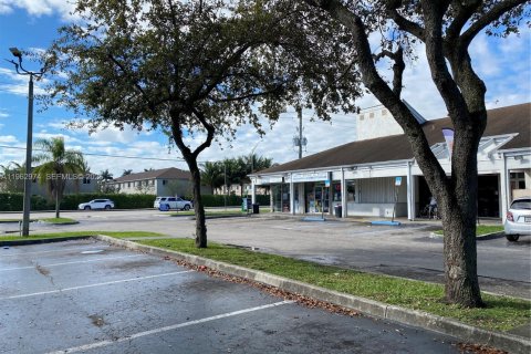 Immobilier commercial à Miramar, Floride № 2080978