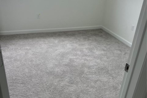 Touwnhouse à louer à Homestead, Floride: 3 chambres, 143.53 m2 № 2145765 - photo 5