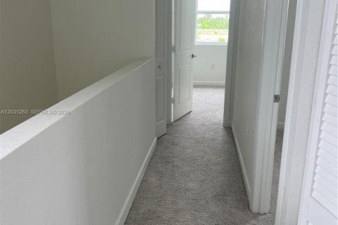 Touwnhouse à louer à Homestead, Floride: 3 chambres, 143.53 m2 № 2145765 - photo 6