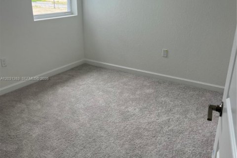 Touwnhouse à louer à Homestead, Floride: 3 chambres, 143.53 m2 № 2145765 - photo 4