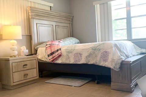 Copropriété à vendre à West Palm Beach, Floride: 2 chambres, 60.48 m2 № 2077528 - photo 18