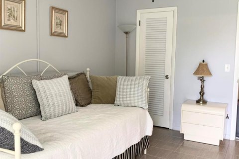 Copropriété à vendre à West Palm Beach, Floride: 2 chambres, 60.48 m2 № 2077528 - photo 24