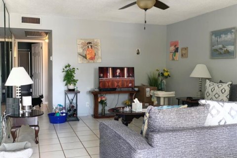 Copropriété à vendre à West Palm Beach, Floride: 2 chambres, 60.48 m2 № 2077528 - photo 13