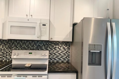 Copropriété à vendre à West Palm Beach, Floride: 2 chambres, 60.48 m2 № 2077528 - photo 8