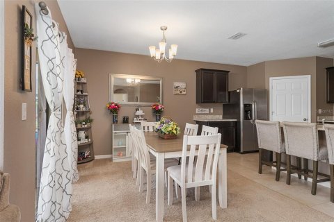 House in Palm Bay, Florida 4 bedrooms, 170.01 sq.m. № 1866332 - photo 23