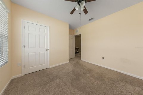 House in Palm Bay, Florida 4 bedrooms, 170.01 sq.m. № 1866332 - photo 13