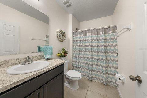 House in Palm Bay, Florida 4 bedrooms, 170.01 sq.m. № 1866332 - photo 11