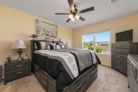 House in Palm Bay, Florida 4 bedrooms, 170.01 sq.m. № 1866332 - photo 17