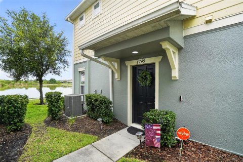 Touwnhouse à vendre à Riverview, Floride: 2 chambres, 122.63 m2 № 2134353 - photo 2