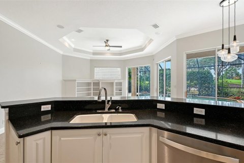 Снять в аренду виллу или дом в Лейквуд Ранч, Флорида 8 комнат, 235.79м2, № 2109617 - фото 12