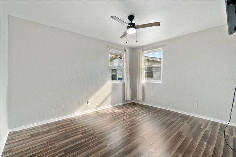 House in Ormond Beach, Florida 2 bedrooms, 86.49 sq.m. № 2429596 - photo 15