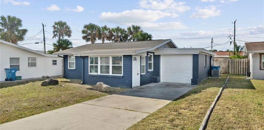 House in Ormond Beach, Florida 2 bedrooms, 86.49 sq.m. № 2429596