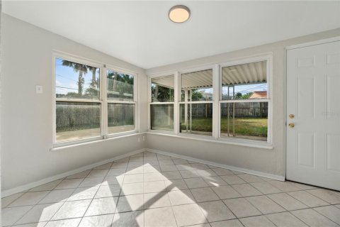 House in Ormond Beach, Florida 2 bedrooms, 86.49 sq.m. № 2429596 - photo 6