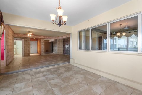 Condo in Fort Lauderdale, Florida, 2 bedrooms  № 2077522 - photo 20