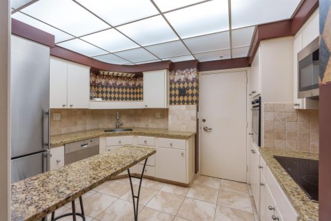 Condo in Fort Lauderdale, Florida, 2 bedrooms  № 2077522 - photo 24
