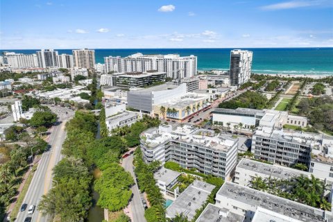 Copropriété à vendre à Miami Beach, Floride: 2 chambres, 113.9 m2 № 2276553 - photo 21
