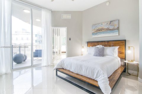 Copropriété à vendre à Miami Beach, Floride: 2 chambres, 113.9 m2 № 2276553 - photo 9