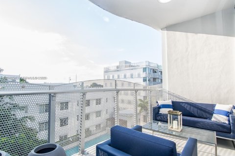 Copropriété à vendre à Miami Beach, Floride: 2 chambres, 113.9 m2 № 2276553 - photo 13