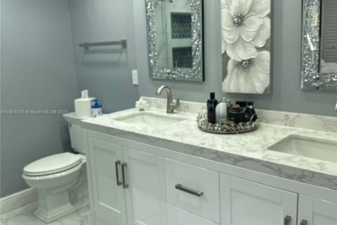 Copropriété à vendre à Lauderhill, Floride: 3 chambres, 163.51 m2 № 1897635 - photo 9