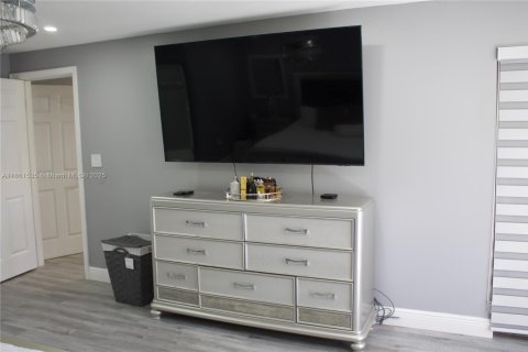 Copropriété à vendre à Lauderhill, Floride: 3 chambres, 163.51 m2 № 1897635 - photo 8