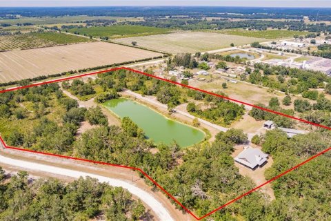 House in Arcadia, Florida 5 bedrooms, 254.83 sq.m. № 2101836